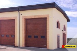 coordinato portoni sezionali e porte pedonali kopron