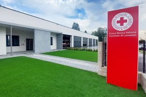 croce rossa sede lomazzo portoni industriali kopron