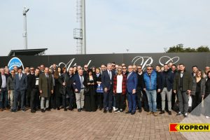 foto di gruppo gomez