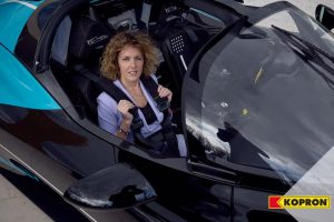 giro auto sportiva dallara kopron valeria maino