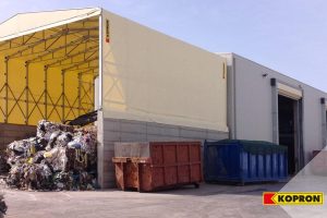 tendostruttura industriale frontale al magazzino di lavorazione 1