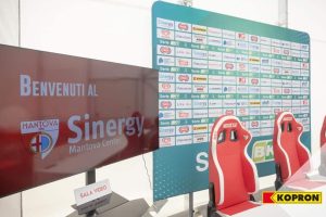 tensostruttura sportiva per allenamento kopron