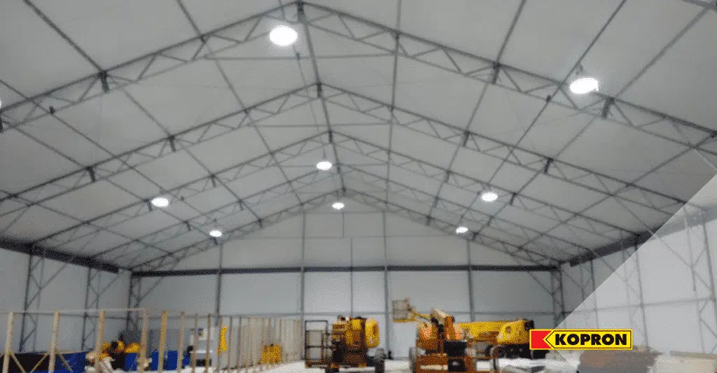 iluminacao galpao em lona