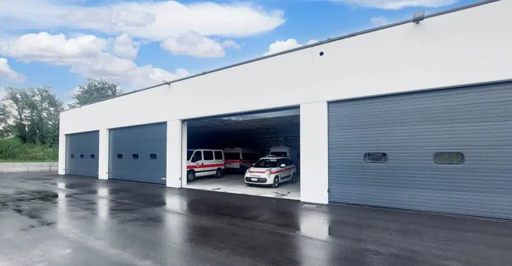 portoni sezionali kopron per croce rossa italiana